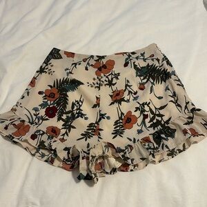 NWOT ILLLA ILLA floral zipper shorts